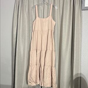 Chic Beige Tiered Midi Dress